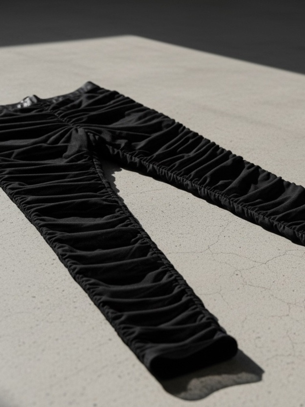 Ali Ro NWT Size 12 Black Ruched Mesh Overlay Leggings Pants Ankle Zip Stretch - Picture 7 of 8
